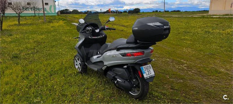 Piaggio MP3 – Vista 3