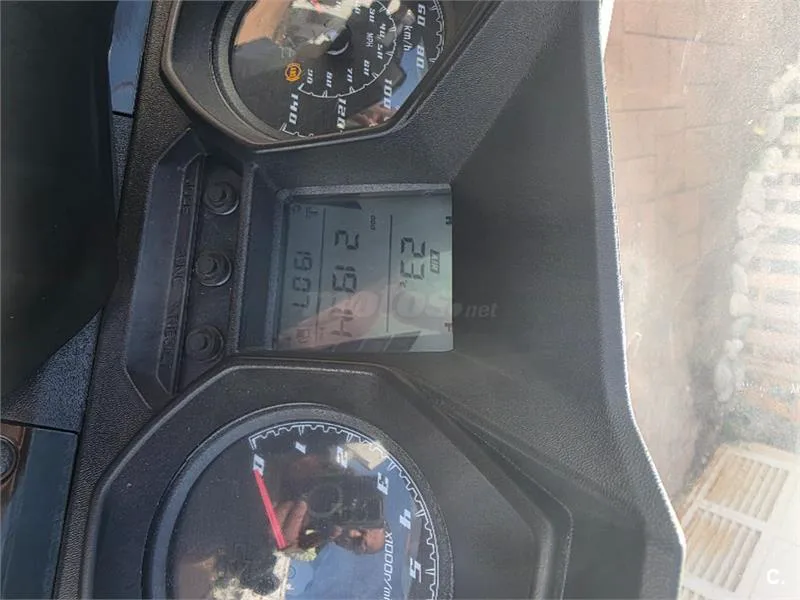 Kymco Super Dink 125 – Vista 3