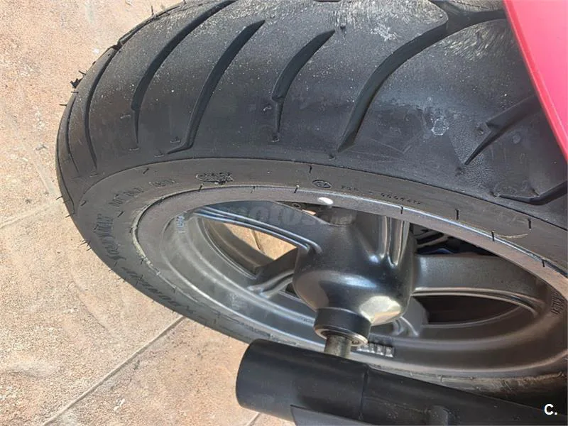 Kymco Super Dink 125 – Vista 4