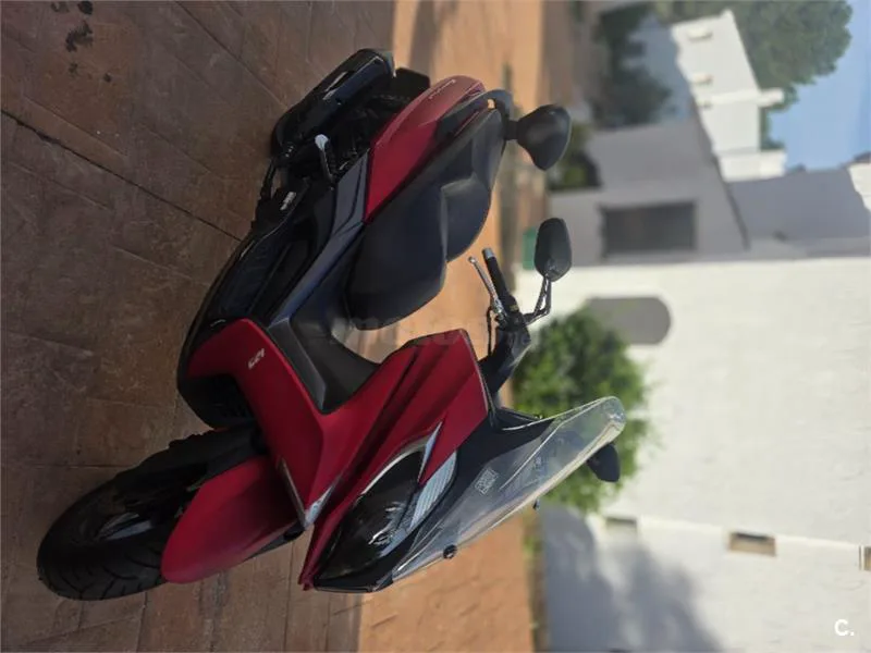 Kymco Super Dink 125 – Vista 7