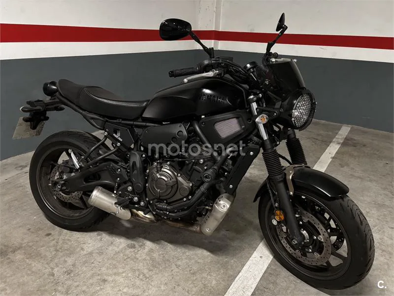 Yamaha XSR 700 – Vista 2