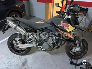 KTM 990 SUPERMOTO – Vista 2