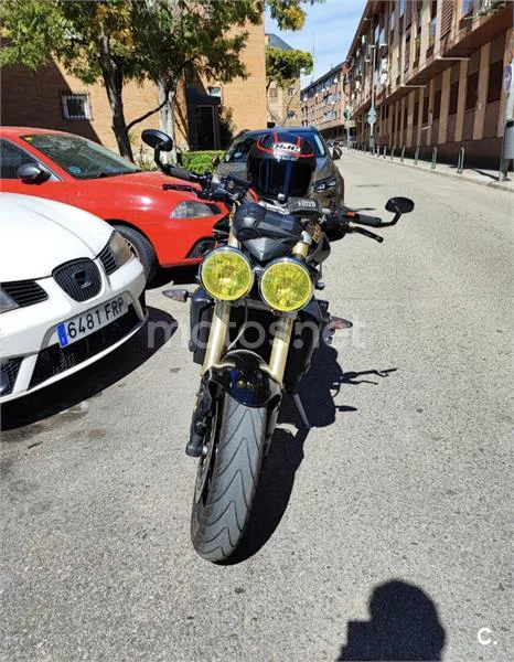 Triumph Street Triple – Vista 4