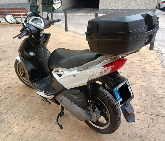 Kymco Agility City 125 – Vista 2