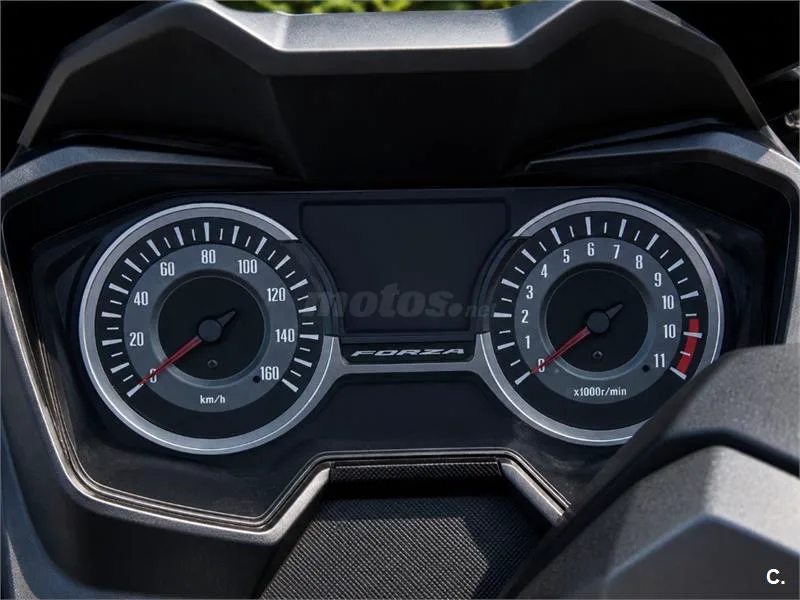 Honda Forza 125 – Vista 9