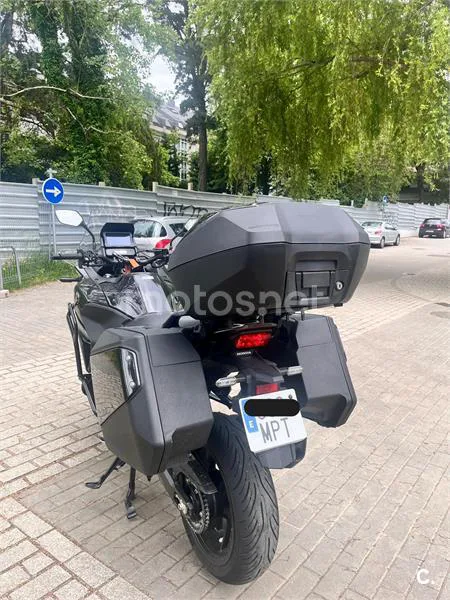 Honda NT1100 – Vista 8