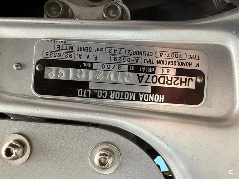 Honda XRV 750 Africa Twin – Vista 11