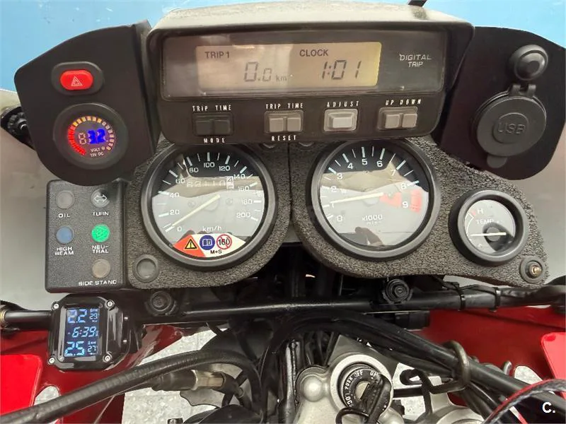 Honda XRV 750 Africa Twin – Vista 10