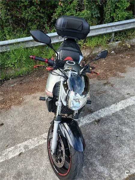 Suzuki GSR 600 – Vista 2