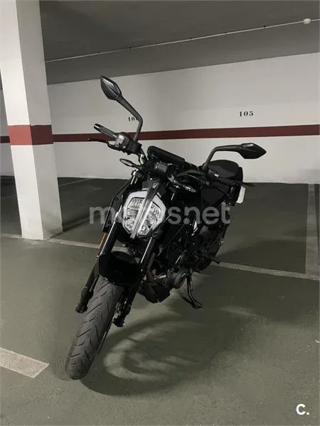 KTM 390 – Vista 5