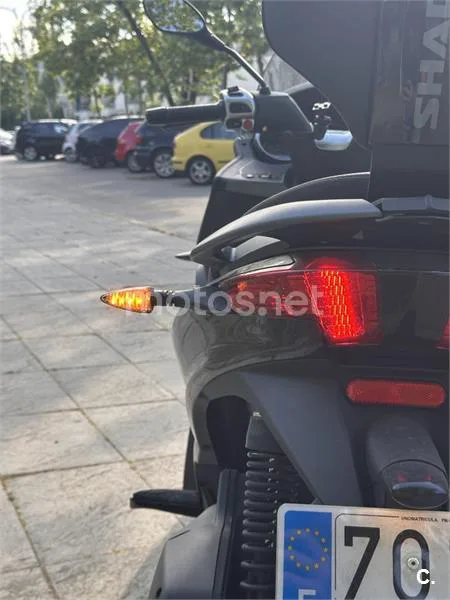 Piaggio MP3 - Vista 12