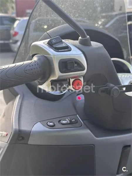 Piaggio MP3 - Vista 13