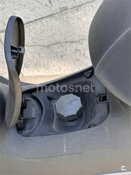 Piaggio MP3 - Vista 19