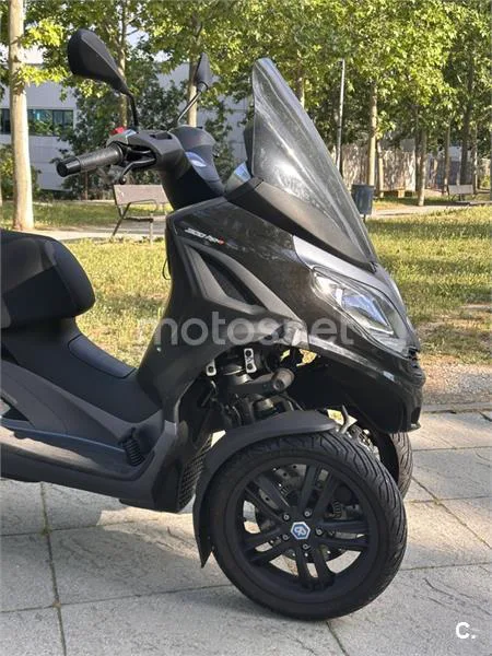 Piaggio MP3 - Vista 27