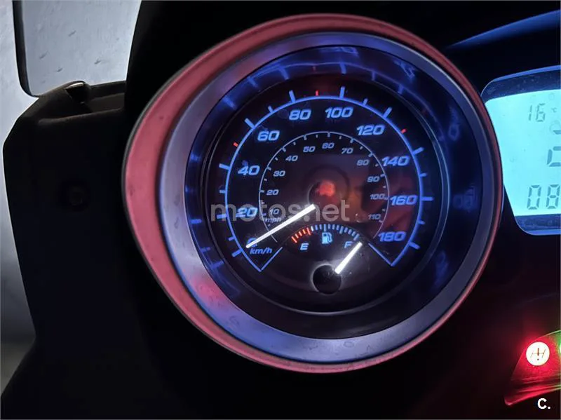 Piaggio MP3 - Vista 36