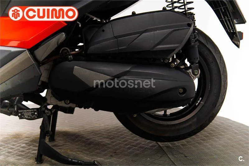 Kymco DTX 350 – Vista 18