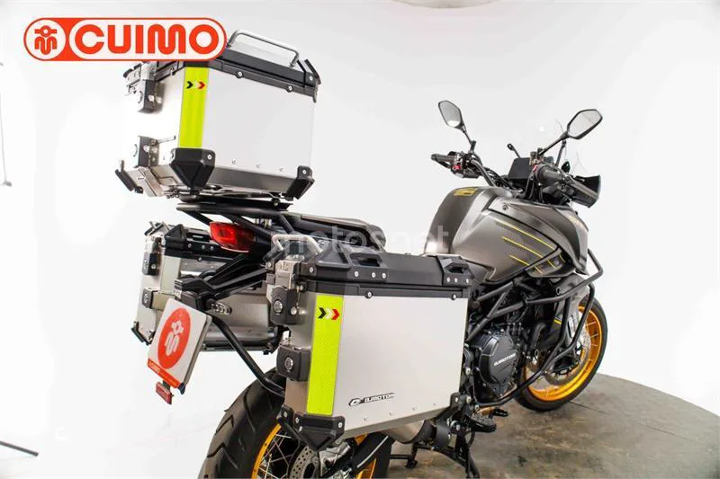 QJ Motor SRT 900 SX – Vista 16