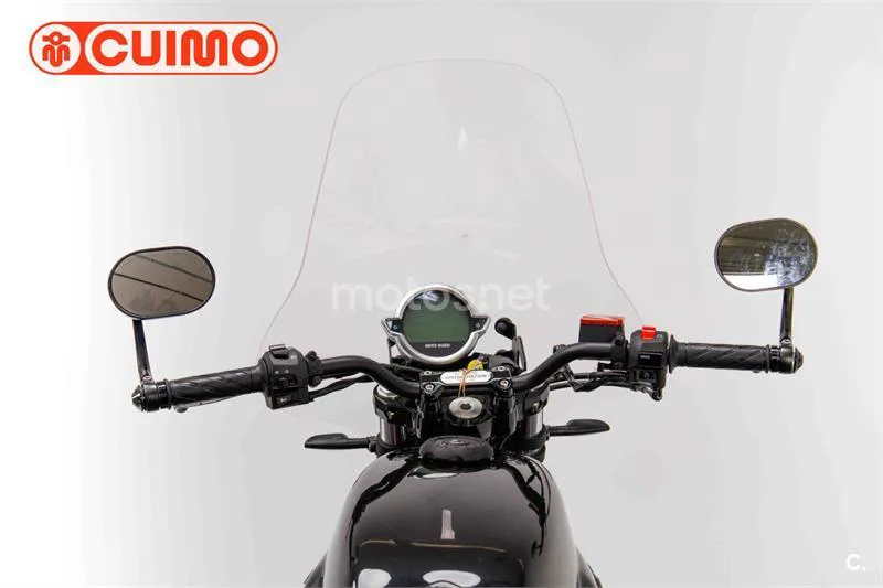 Moto Guzzi V7 – Vista 17