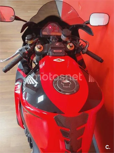 Honda CBR 1000 RR Fireblade – Vista 13