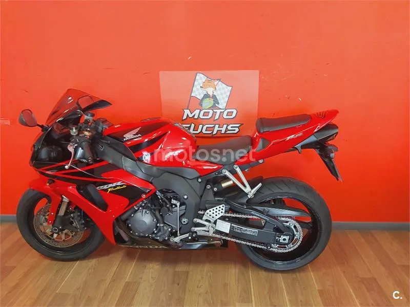 Honda CBR 1000 RR Fireblade – Vista 25