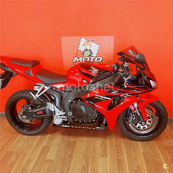 Honda CBR 1000 RR Fireblade – Vista 5