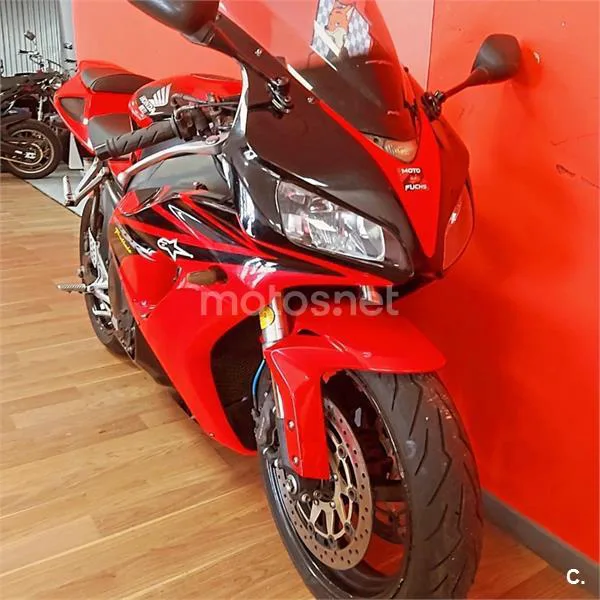 Honda CBR 1000 RR Fireblade – Vista 6