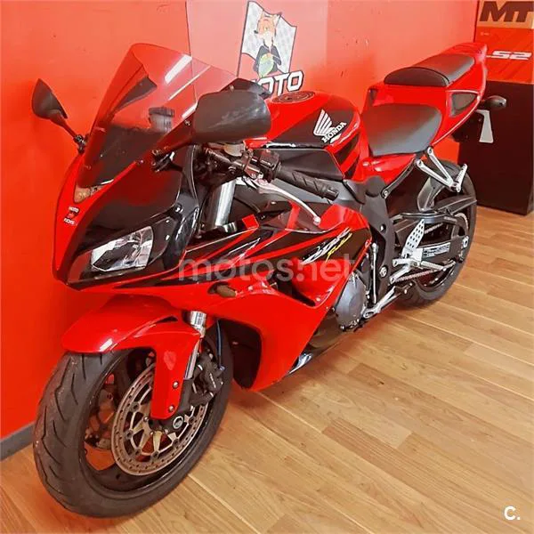 Honda CBR 1000 RR Fireblade – Vista 9
