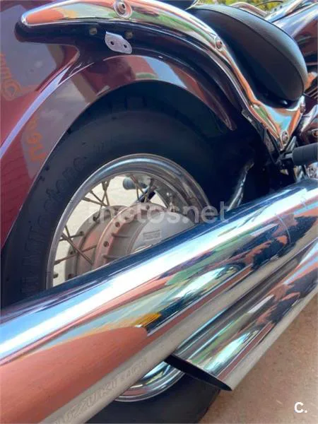 Suzuki Intruder C800 – Vista 11