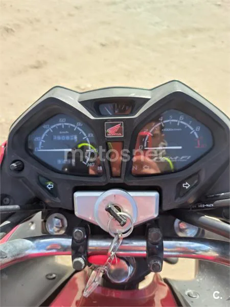 Honda CB 125 – Vista 5
