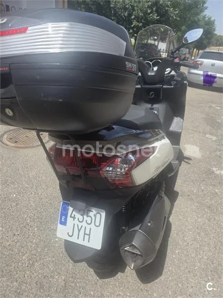 Kymco Grand Dink 300 – Vista 7