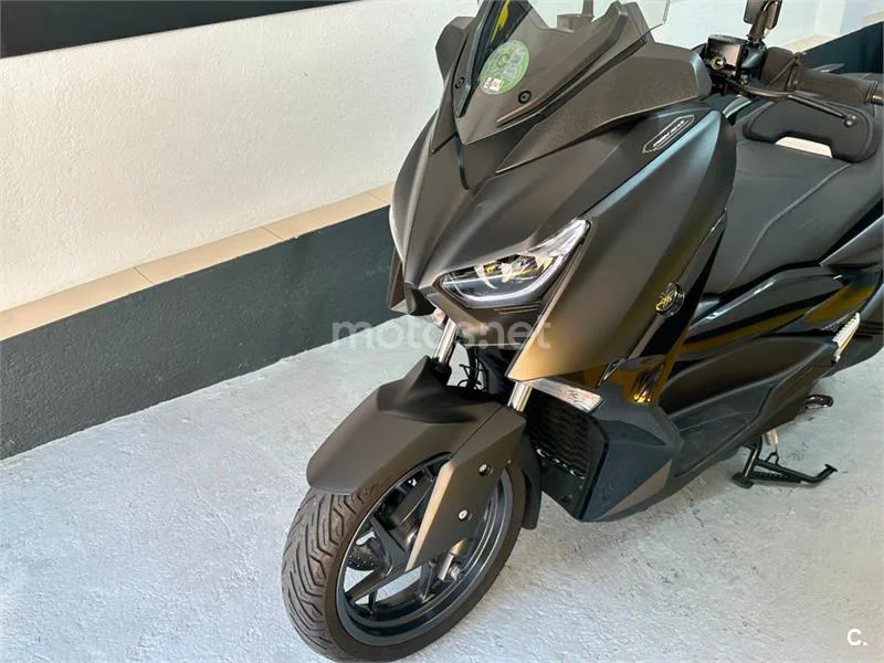 Yamaha XMAX 300 – Vista 11