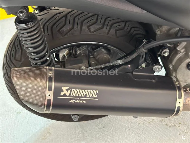 Yamaha XMAX 300 – Vista 23