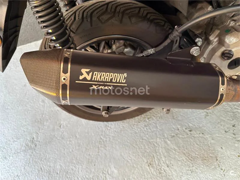 Yamaha XMAX 300 – Vista 32
