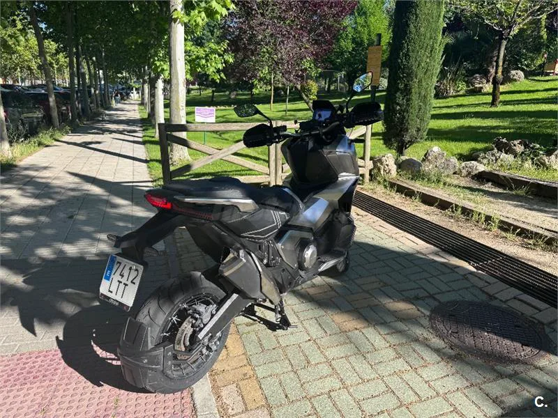 Honda X-ADV – Vista 3