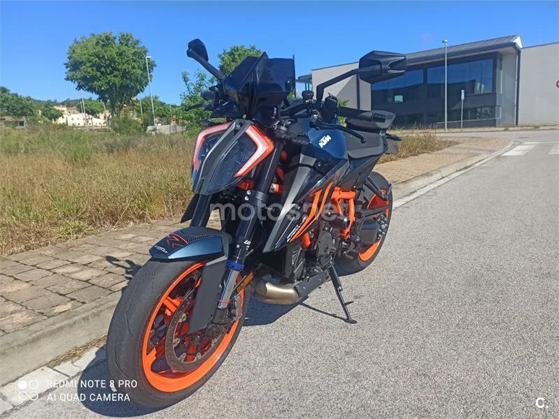 KTM 1290 Super Duke R – Vista 5