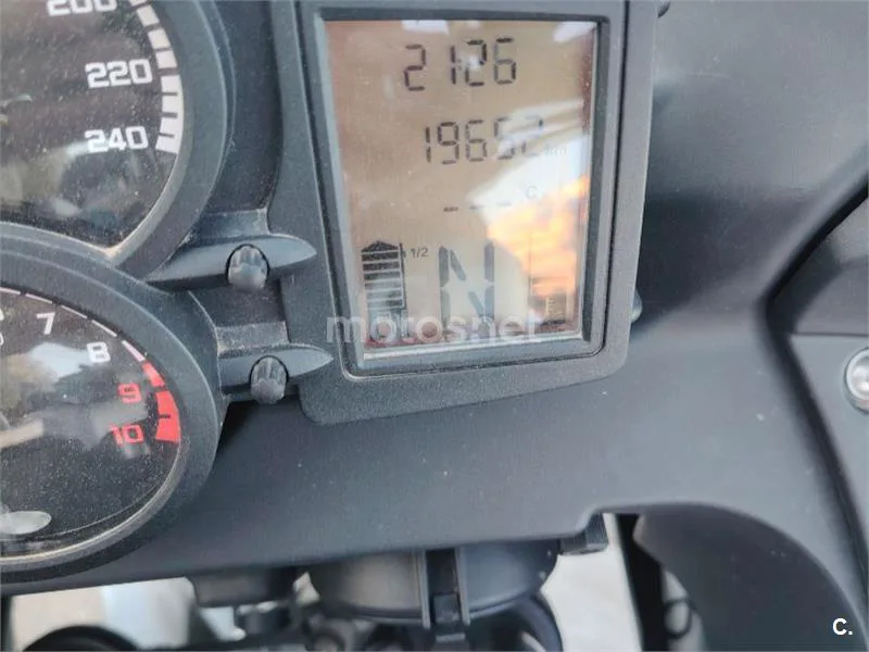 BMW F 800 GT - Vista 4