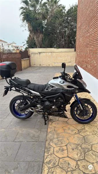Yamaha MT-09 – Vista 3