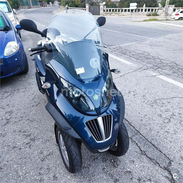 Piaggio MP3 LT 400 – Vista 4