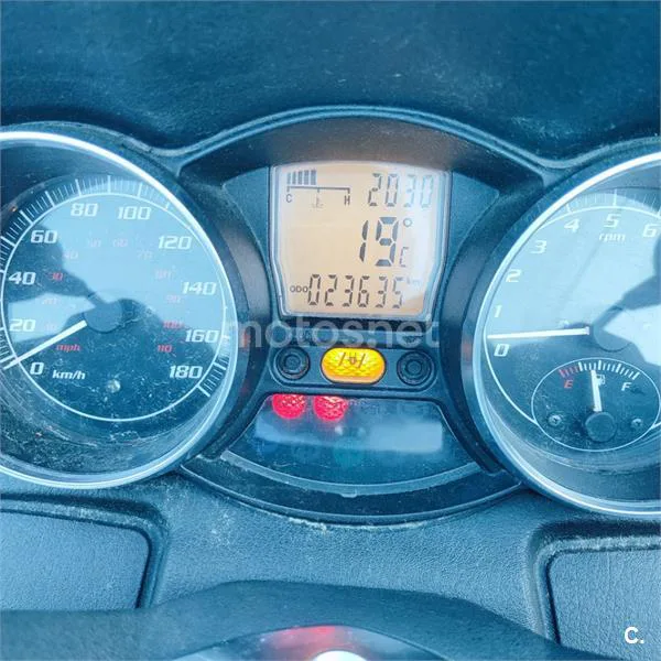 Piaggio MP3 LT 400 – Vista 5