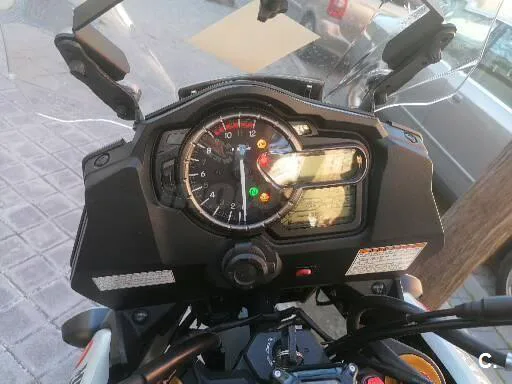 Suzuki V-Strom 1000 – Vista 4