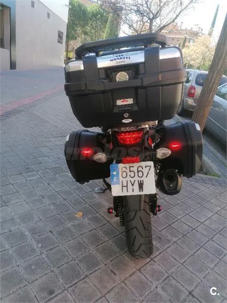 Suzuki V-Strom 1000 – Vista 6