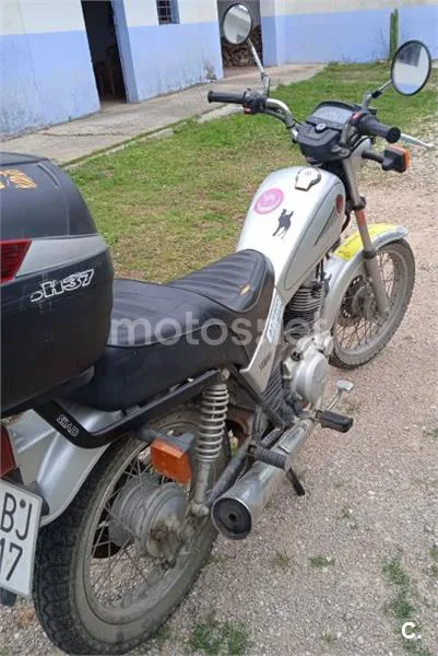 Yamaha SR 125 – Vista 3