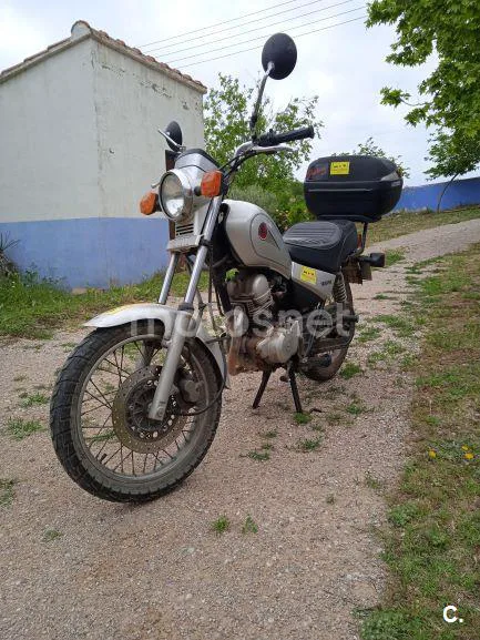 Yamaha SR 125 – Vista 4