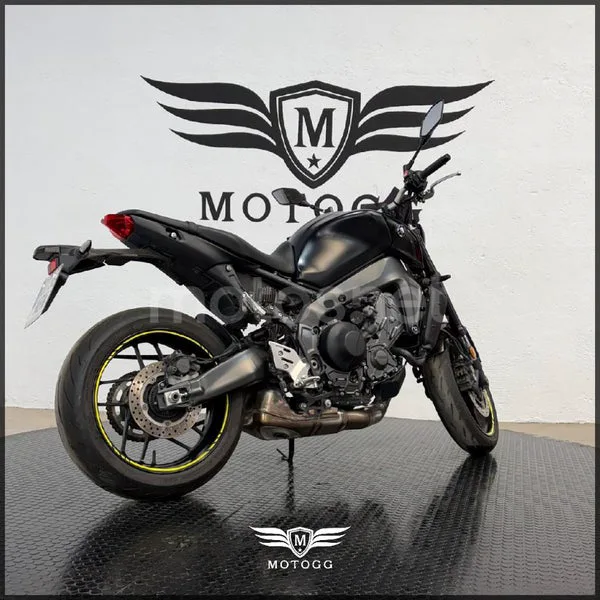 Yamaha MT-09 – Vista 7