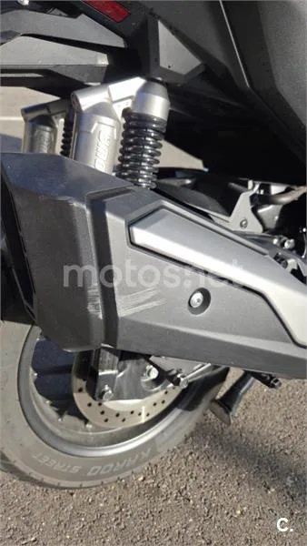 Honda ADV 350 – Vista 6