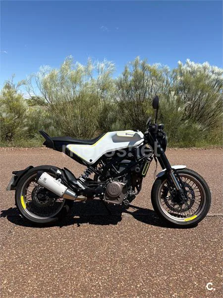 Husqvarna Vitpilen 401 – Vista 2