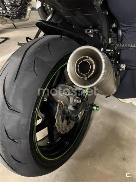 Kawasaki Ninja ZX-10R – Vista 2