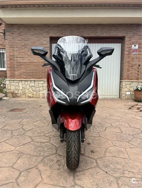 Honda Forza 350 – Vista 2