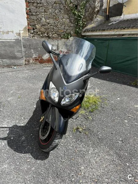 Yamaha TMAX 500 – Vista 8