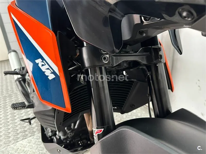 KTM 390 – Vista 15